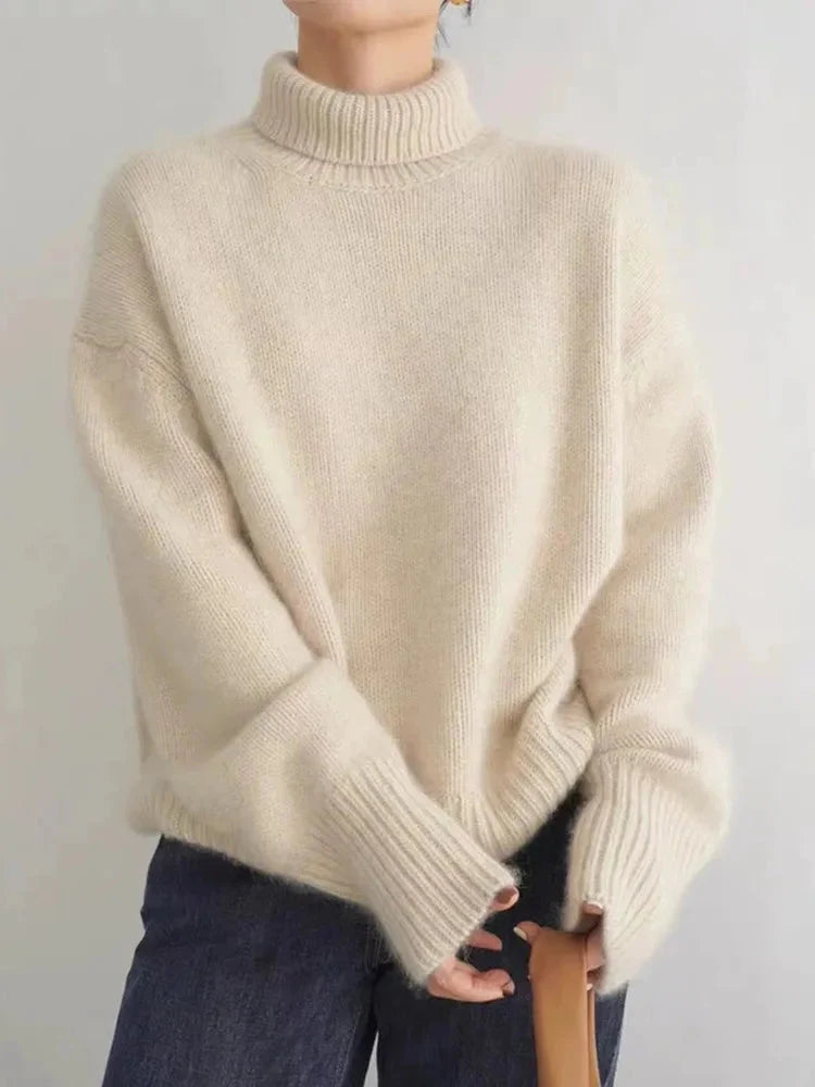 Amaya | Women's Cashmere Turtleneck Sweater 2
