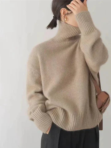 Amaya | Women's Cashmere Turtleneck Sweater 5
