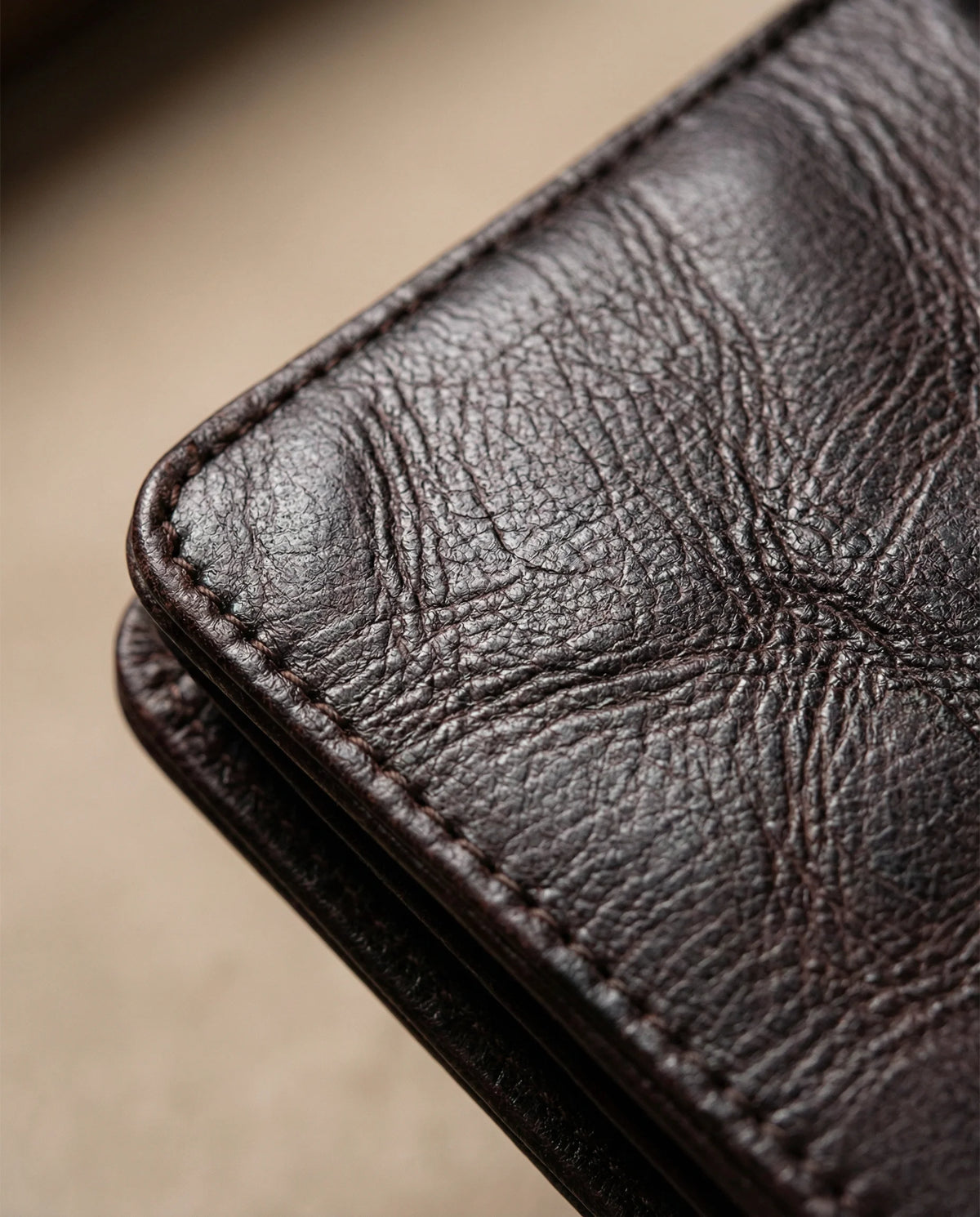 Compact Cowhide Leather Zip Wallet | Everyday Essentials 7