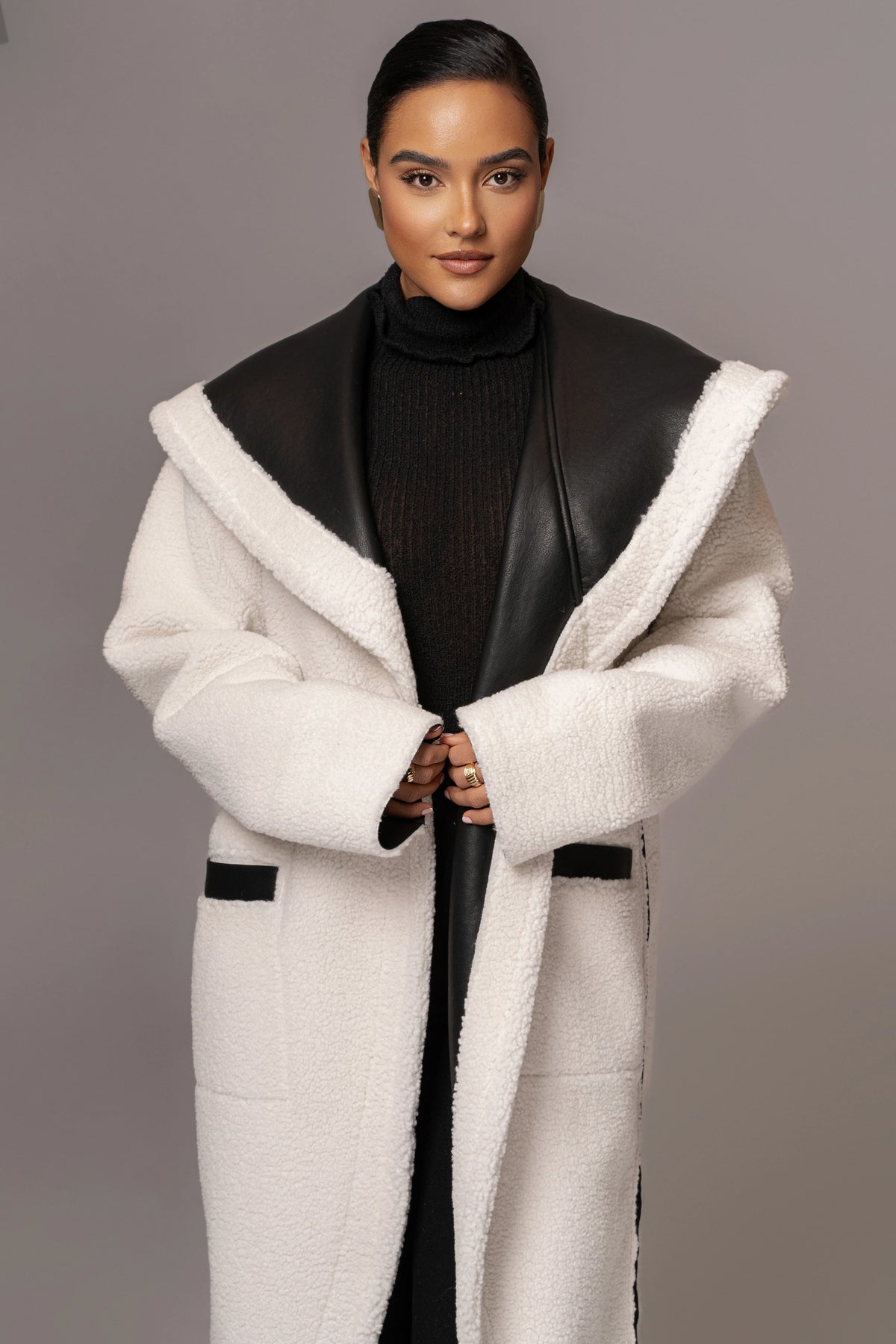 Jaida | Women's Reversible Teddy Winter Coat Black Oversized 2