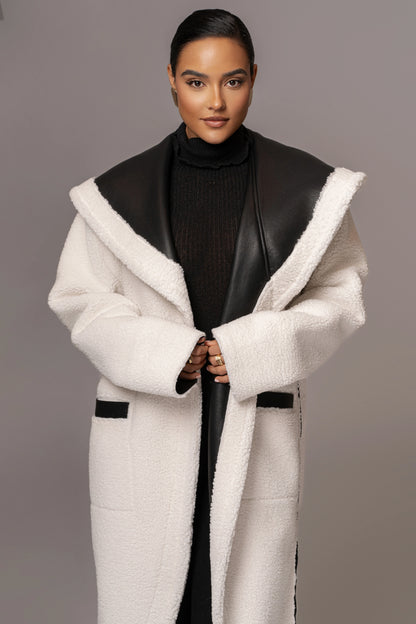 Jaida | Women's Reversible Teddy Winter Coat Black Oversized 2
