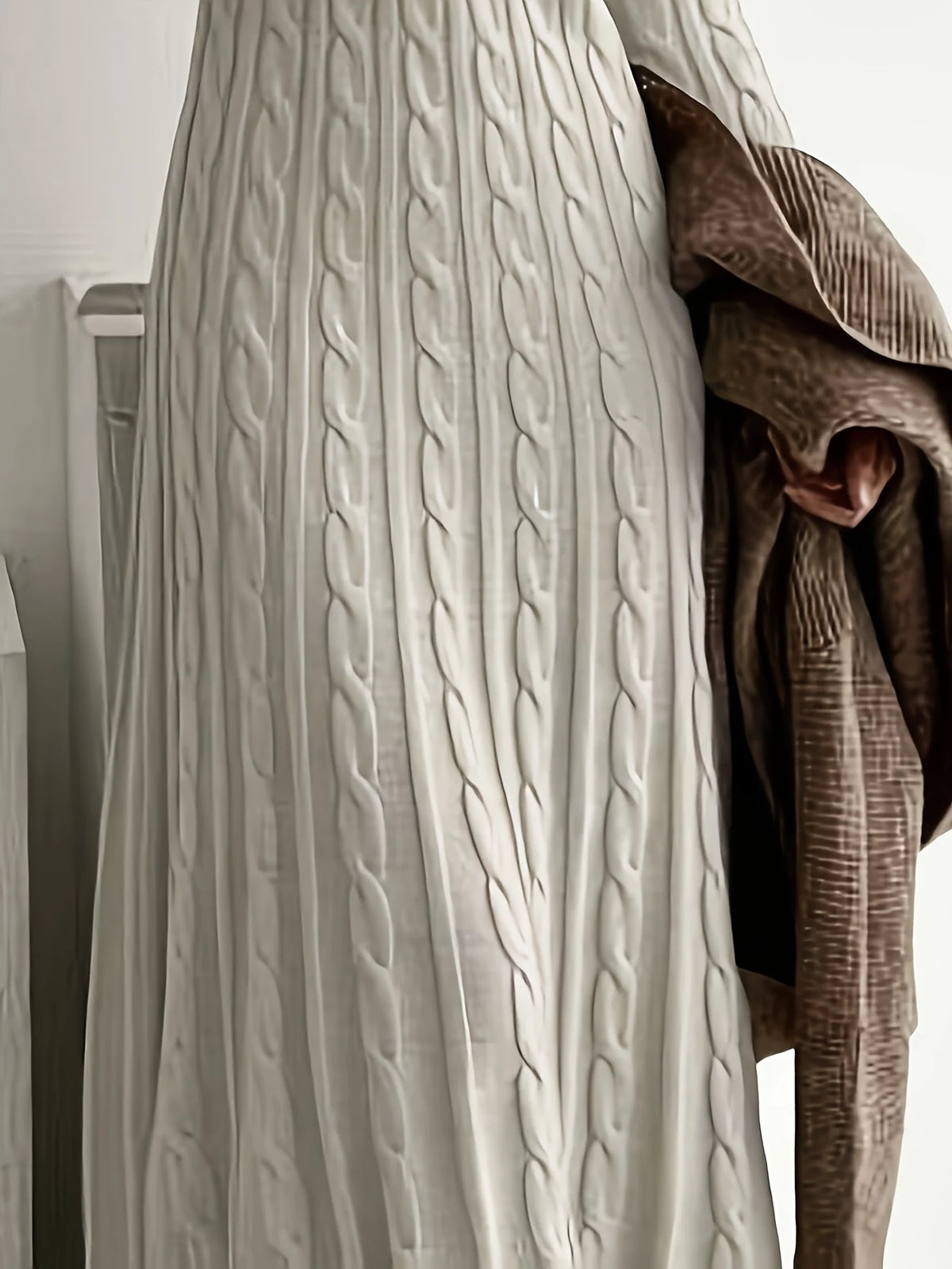 Lucinda | Long Sleeve Maxi Dress for Women in Cable-Knit 3