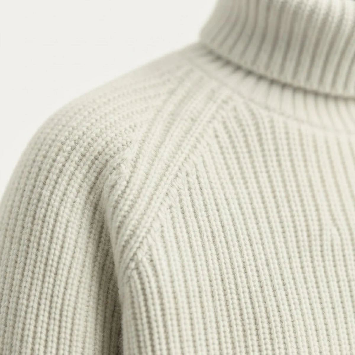 Men's Chunky Wool Turtleneck Sweater Warm Knit 3