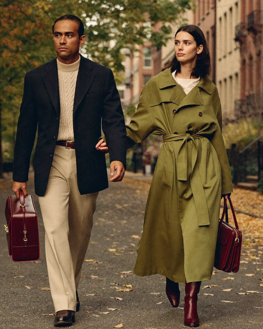 Arvenzio Style – man and woman in autumn, Canadian city street